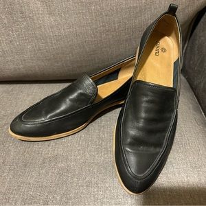 Susina Black Leather Loafers Size 8.5W